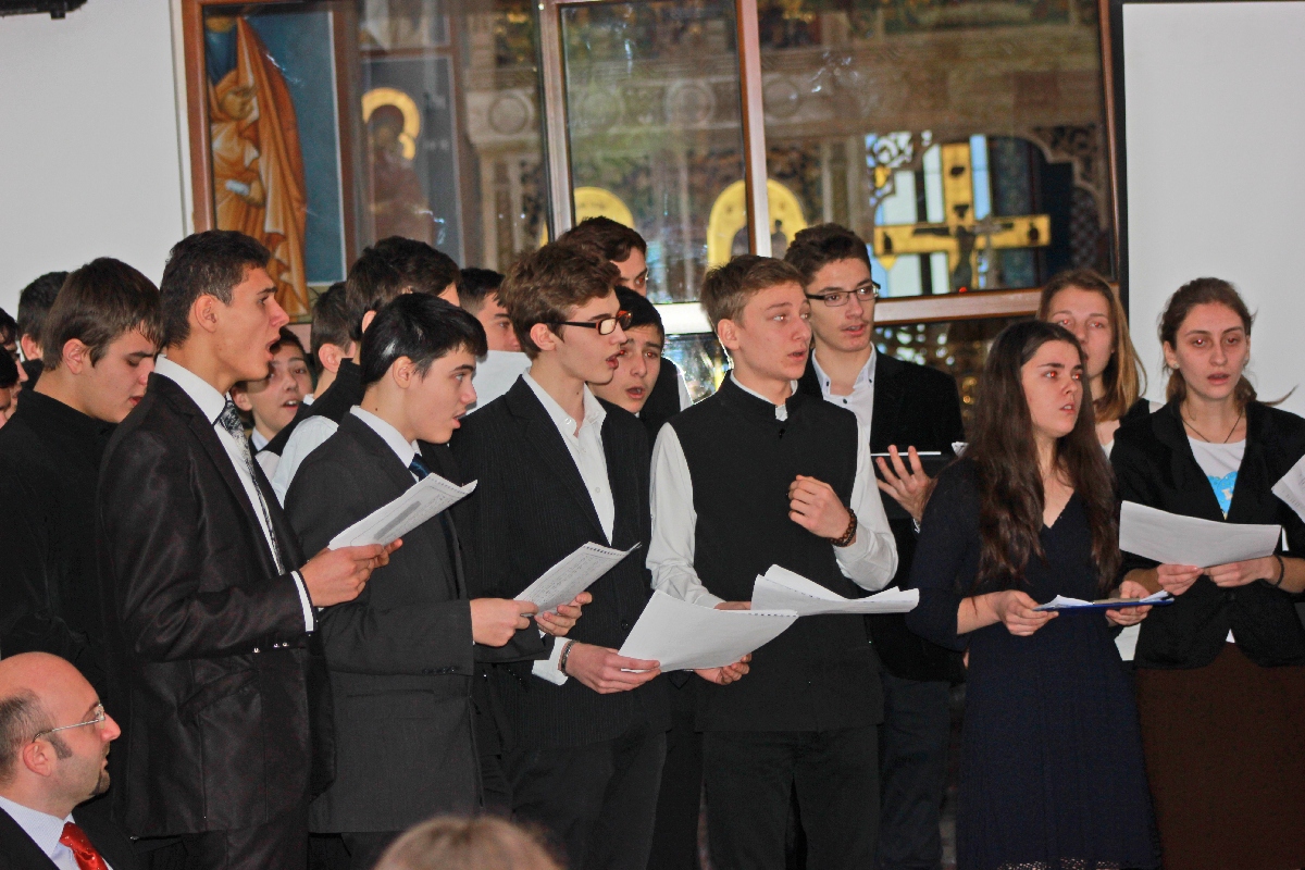 Întâlnire dedicată Sfântului Ierarh Dosoftei, la Seminarul Teologic din Iaşi