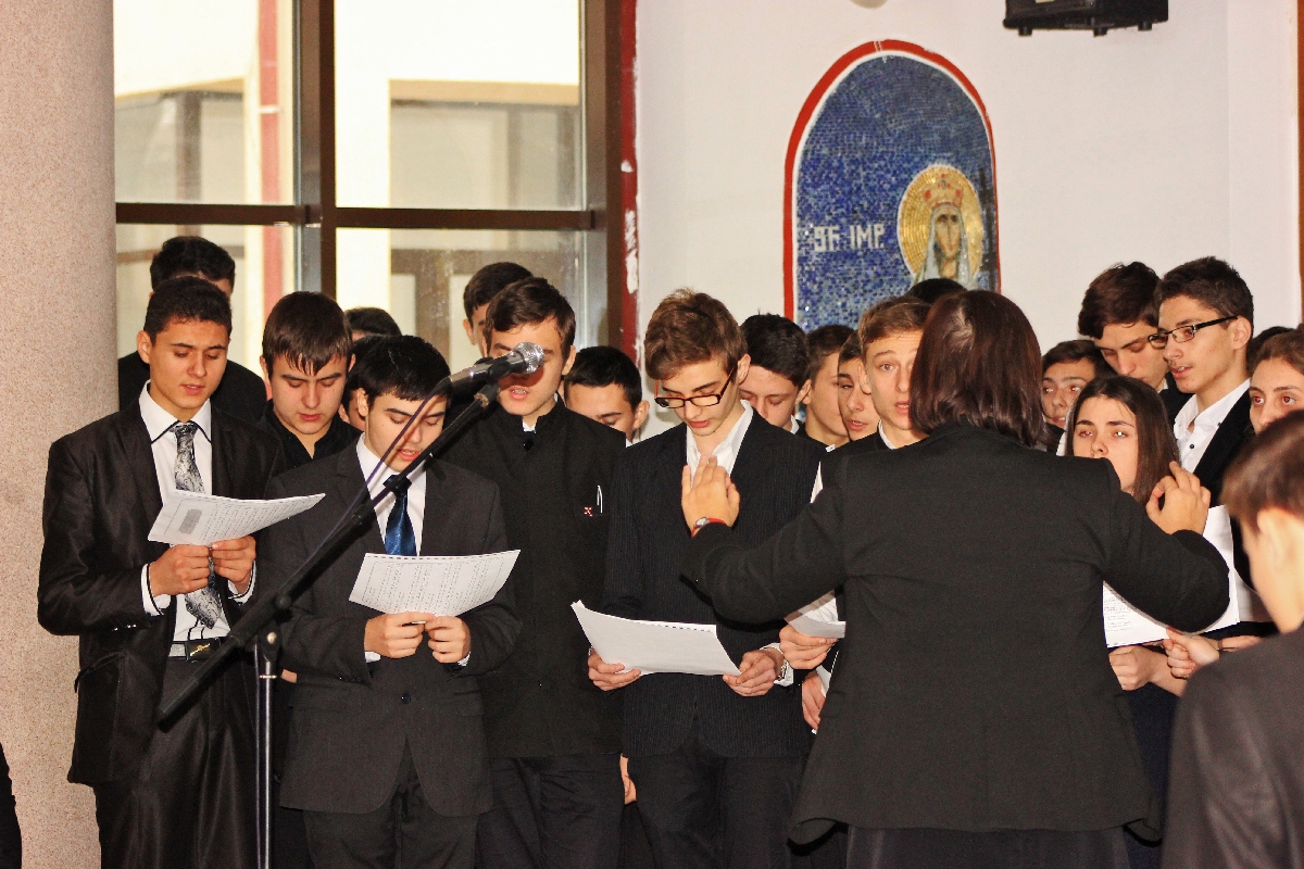 Întâlnire dedicată Sfântului Ierarh Dosoftei, la Seminarul Teologic din Iaşi