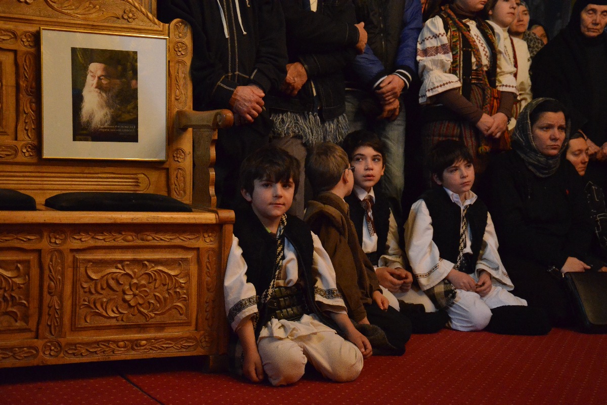 Slujba Parastasului pentru Părintele Justin Pârvu, la 6 luni de la trecerea sa la Domnul