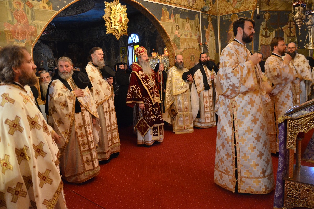 Slujba Parastasului pentru Părintele Justin Pârvu, la 6 luni de la trecerea sa la Domnul