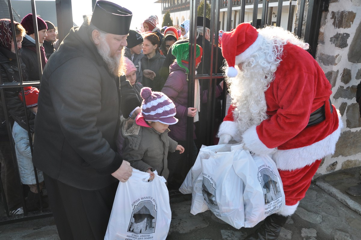 Bucuria Crăciunului la Mănăstirea Hadâmbu