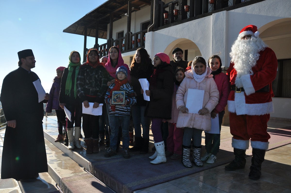 Bucuria Crăciunului la Mănăstirea Hadâmbu