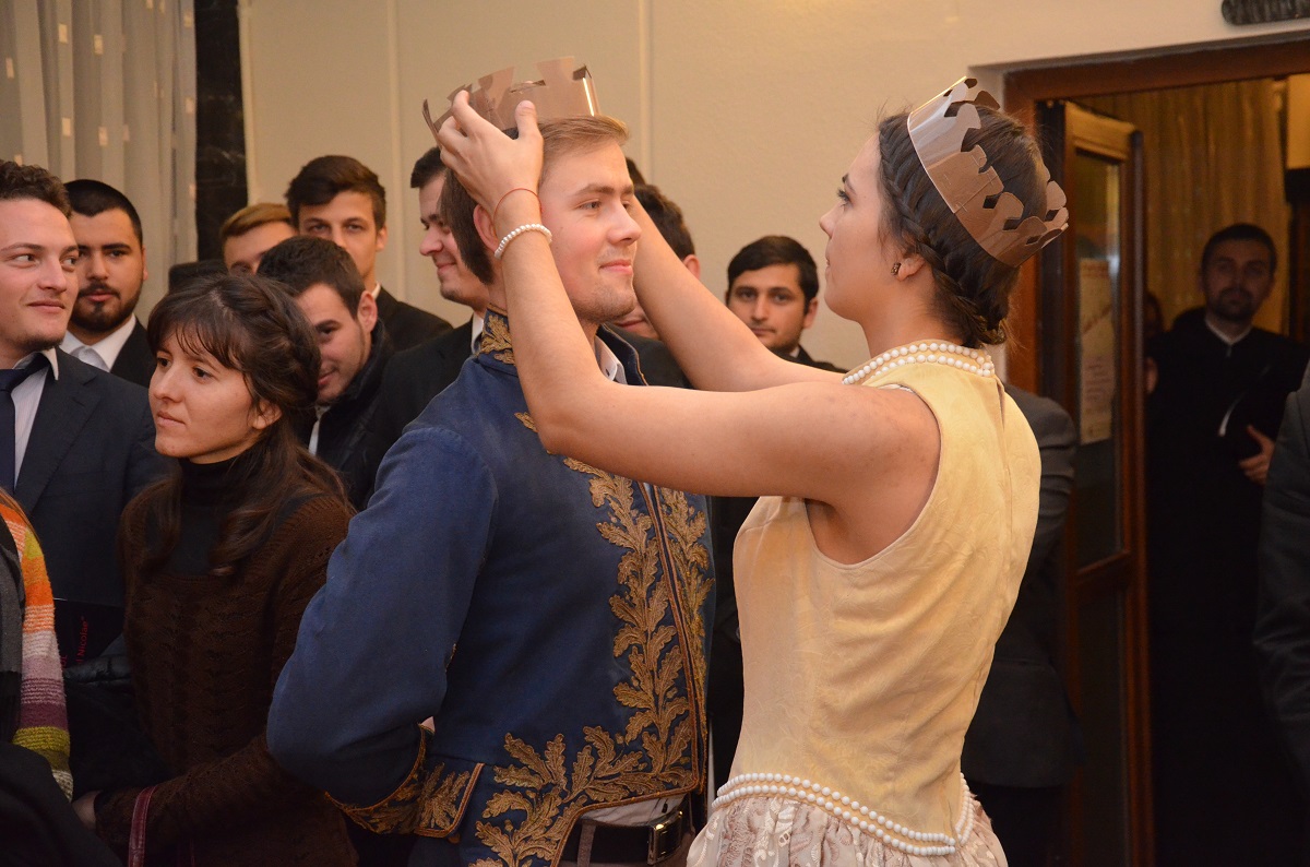 „Seară la Colegiu”, organizată de studenții teologi ieșeni