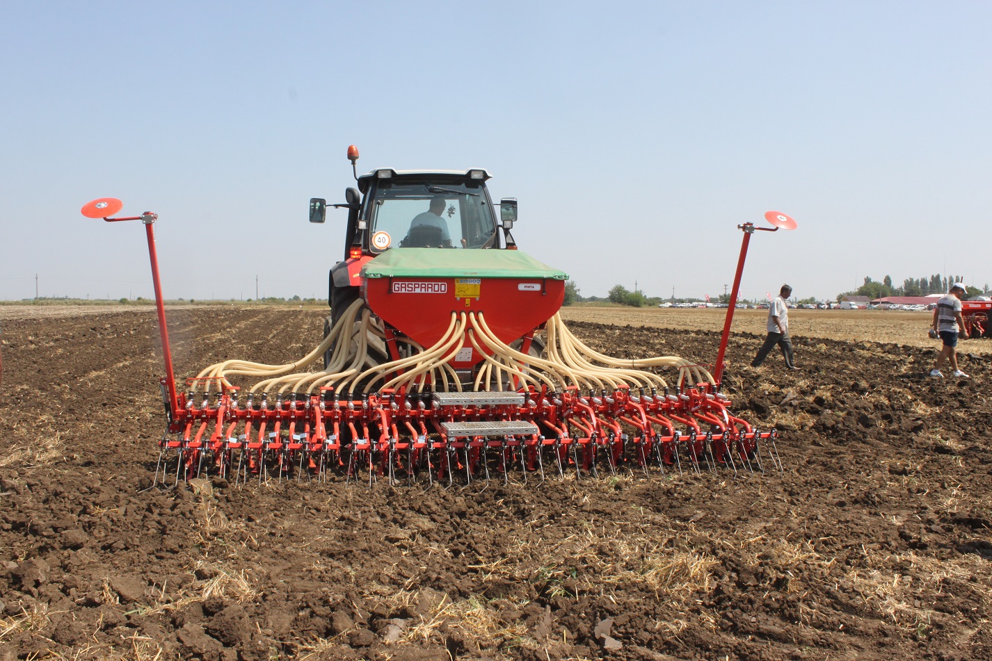 Se preconizează culturi agricole mai bune în 2014