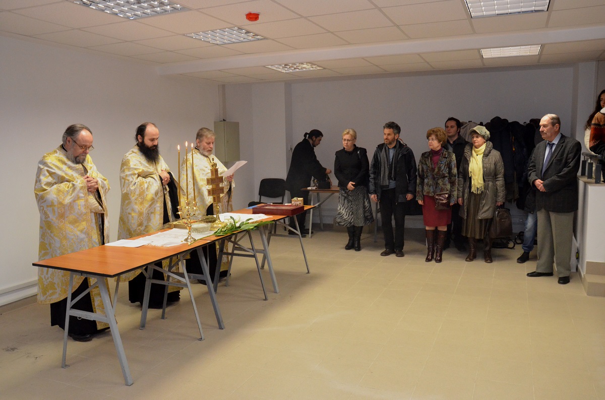 Slujbă de sfinţire la Facultatea de Arte Vizuale şi Design din Iaşi Slujbă de sfinţire la Facultatea de Arte Vizuale şi Design din Iaşi