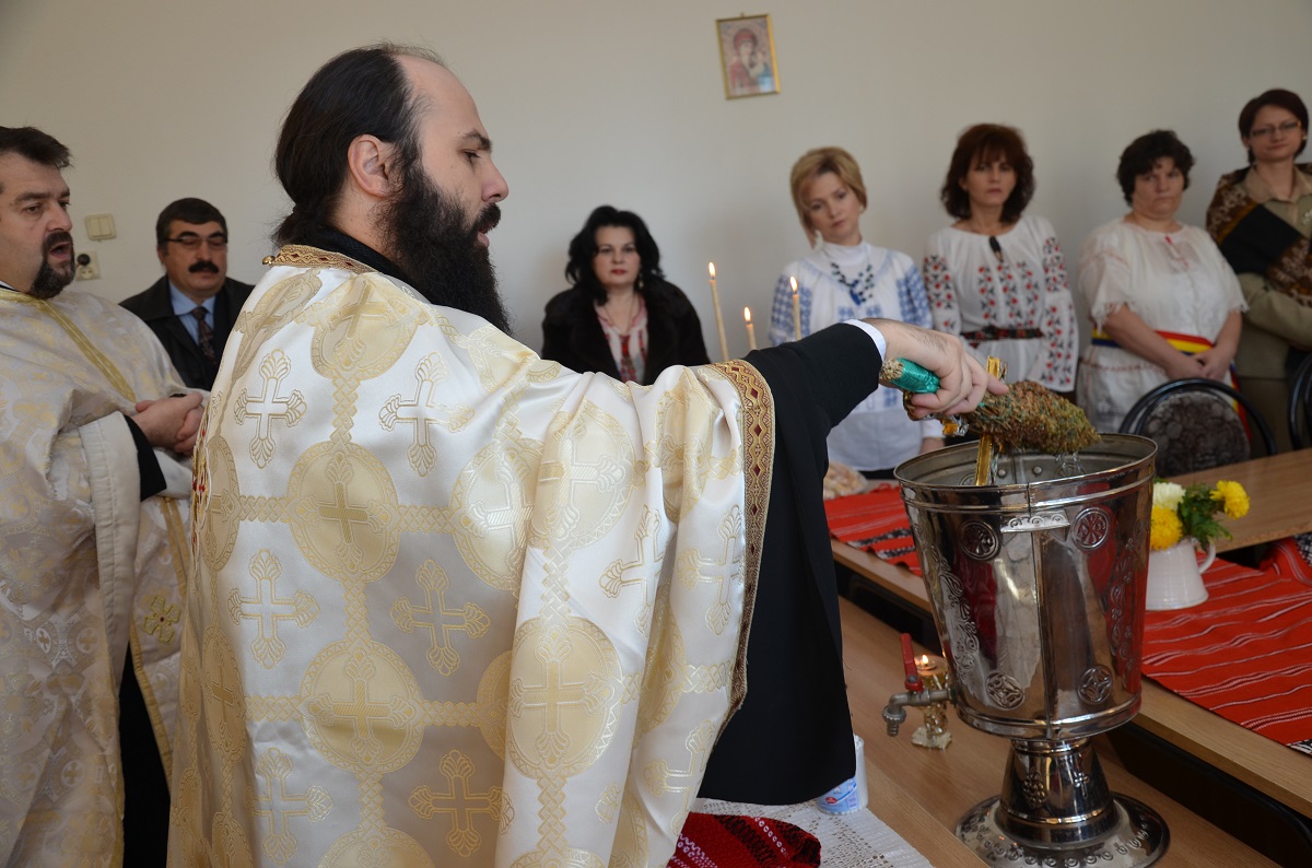 Slujbă de binecuvântare la Colegiul Tehnic de Transporturi și Construcții  din Iași