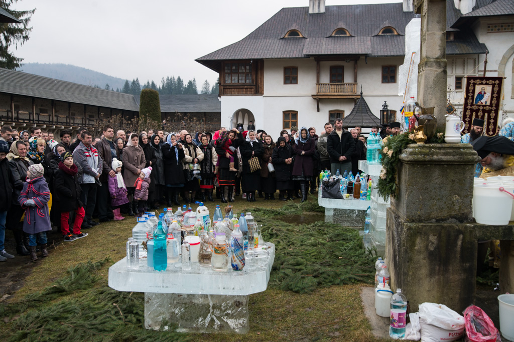 Boboteaza la Mănăstirea Putna