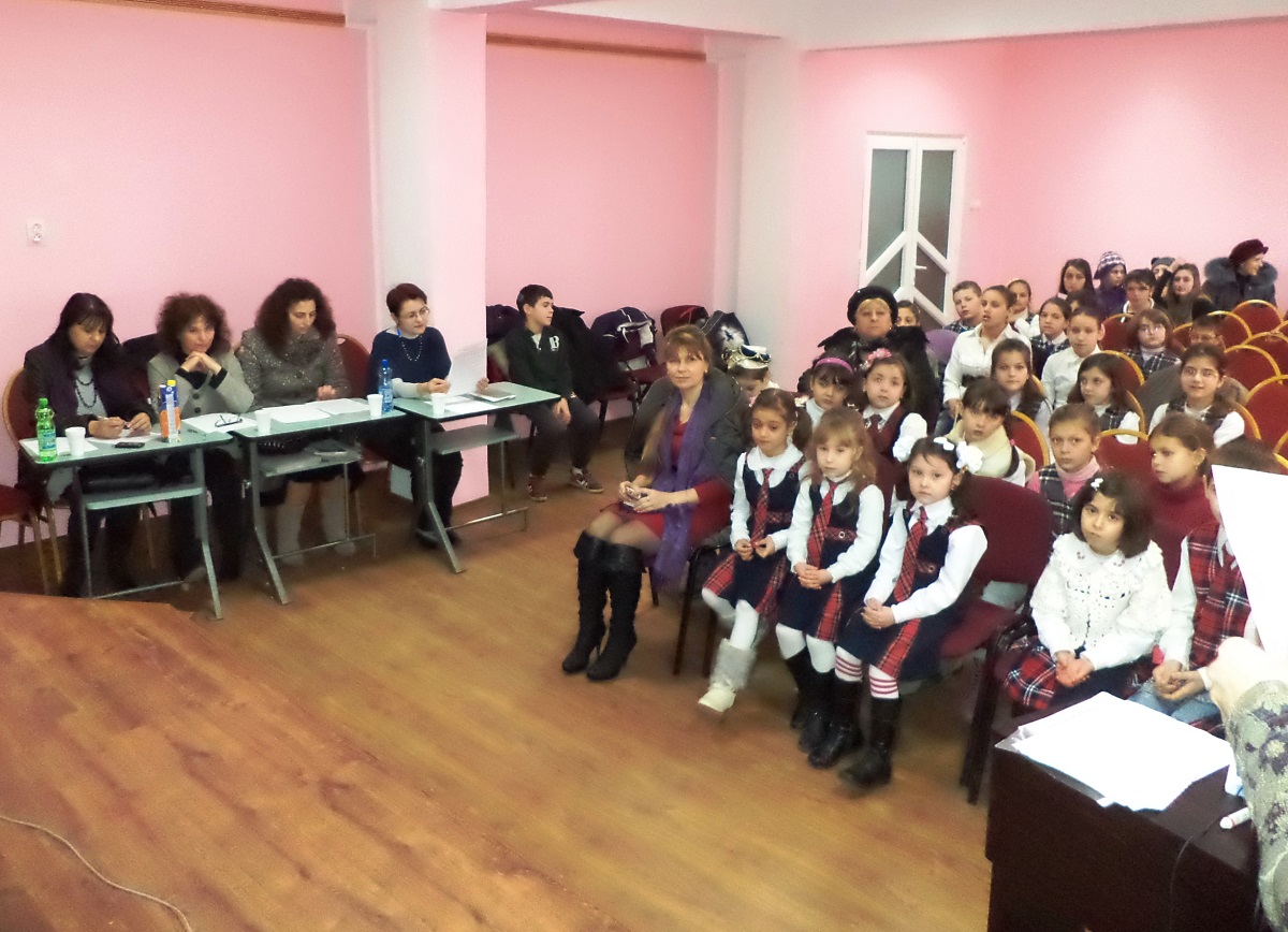 Prima ediție a Concursului literar-artistic interjudeţean „Prietenii lui Eminescu“