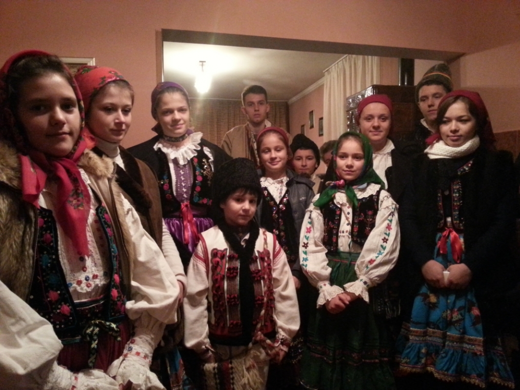 Activități cultural-educaționale pentru tinerii din parohia bihoreană Brătești Activități cultural-educaționale pentru tinerii din parohia bihoreană Brătești