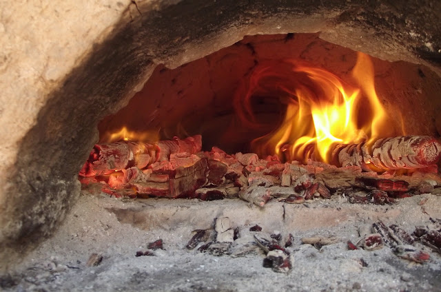 Oameni arși de vii în cuptoare de pâine