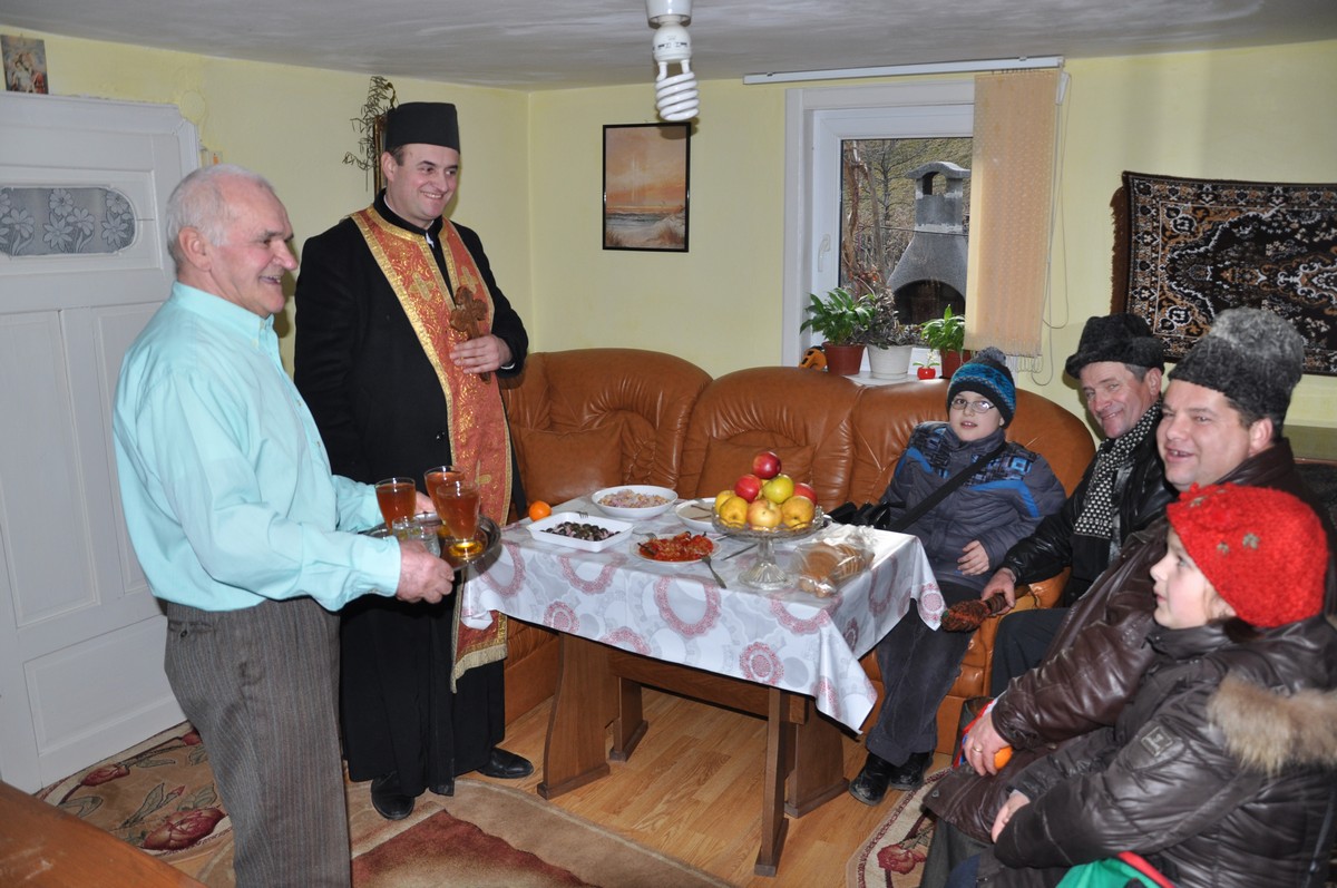 Tradiţii de Bobotează în parohia Sadova