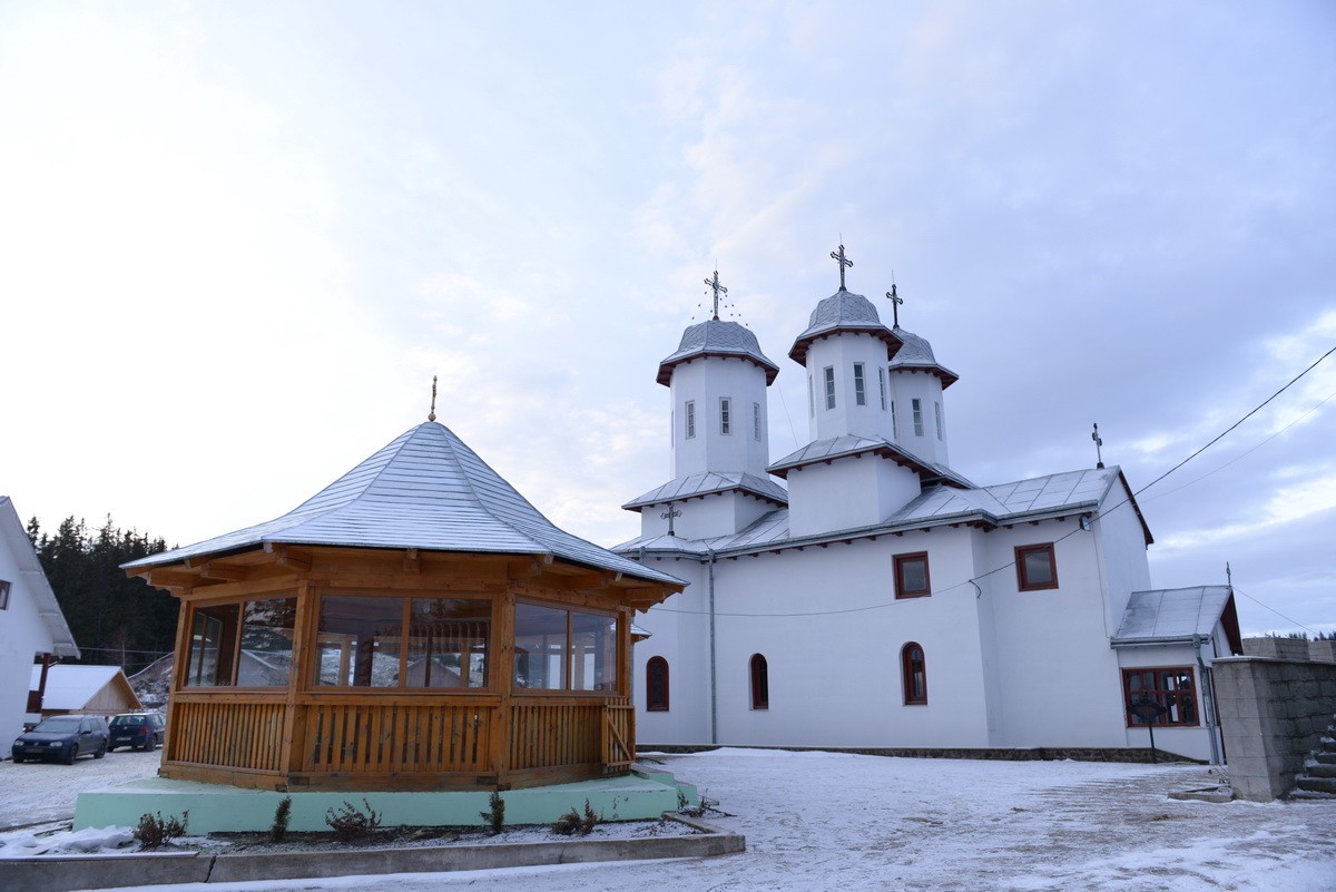 Foto: Ştefan Chiriluş Sfântul Antonie cel Mare, serbat la Mănăstirea Piatra Tăieturii