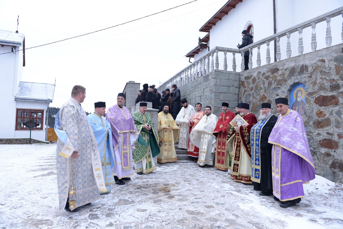 Sfântul Antonie cel Mare, serbat la Mănăstirea Piatra Tăieturii