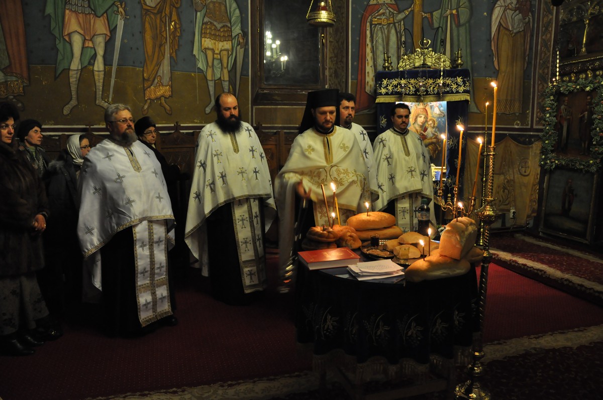 Priveghere în cinstea Sfinţilor Atanasie şi Chiril la Mănăstirea Copou