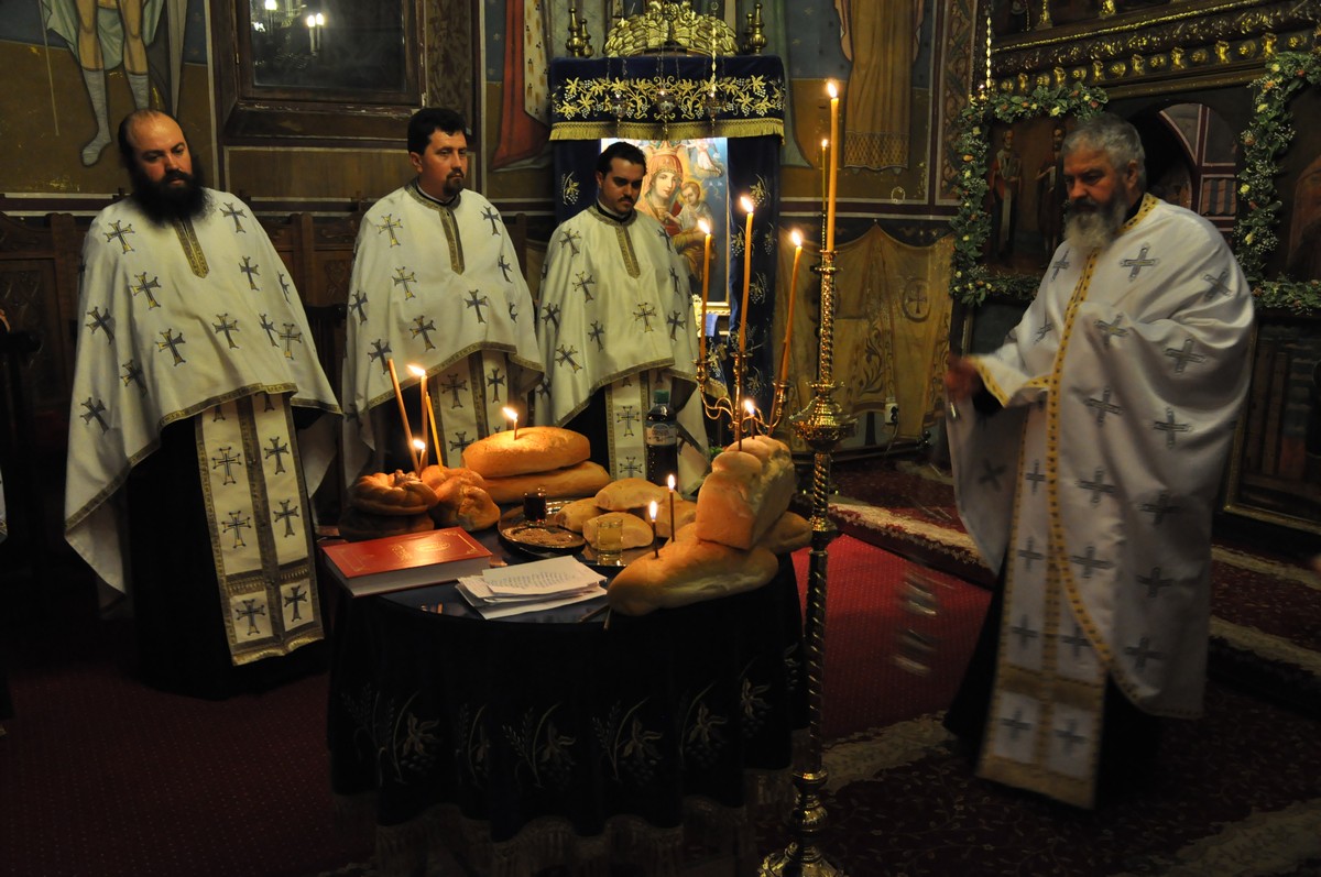 Priveghere în cinstea Sfinţilor Atanasie şi Chiril la Mănăstirea Copou