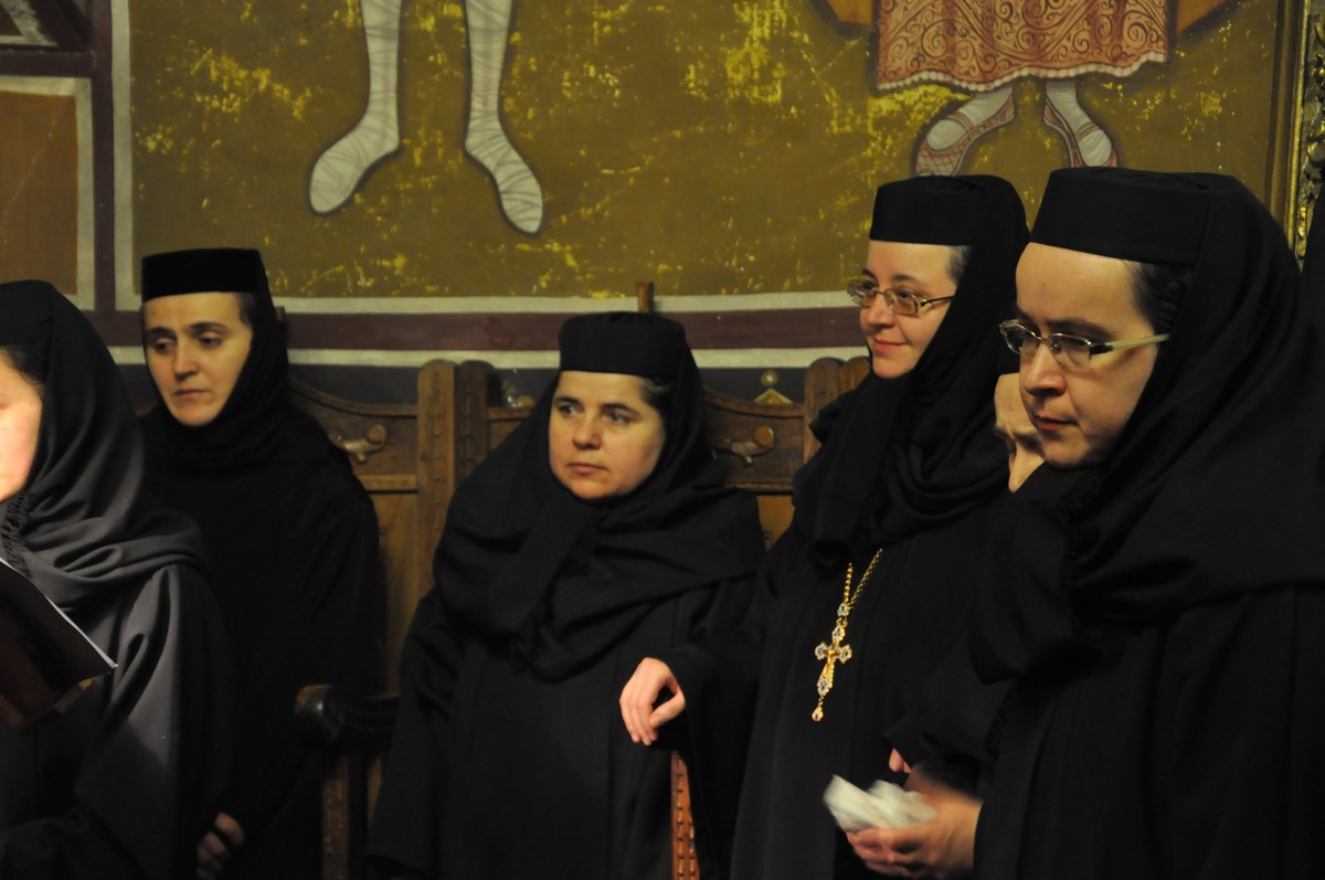 Priveghere în cinstea Sfinţilor Atanasie şi Chiril la Mănăstirea Copou