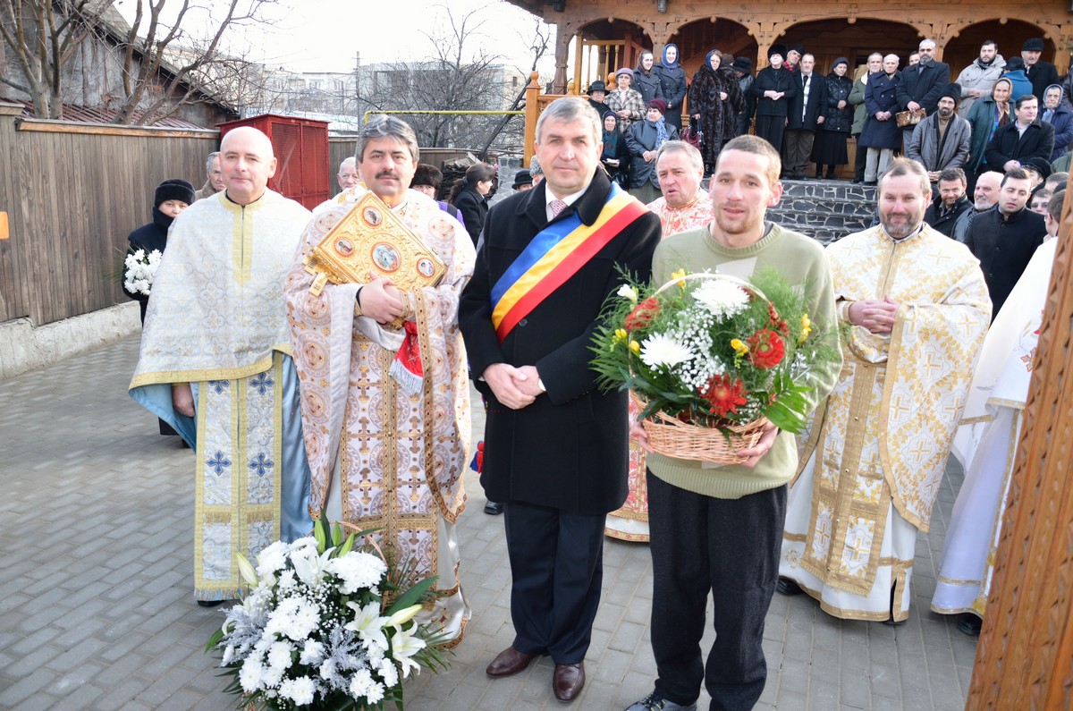 Sfinţirea Apei celei Mari în oraşul Comăneşti
