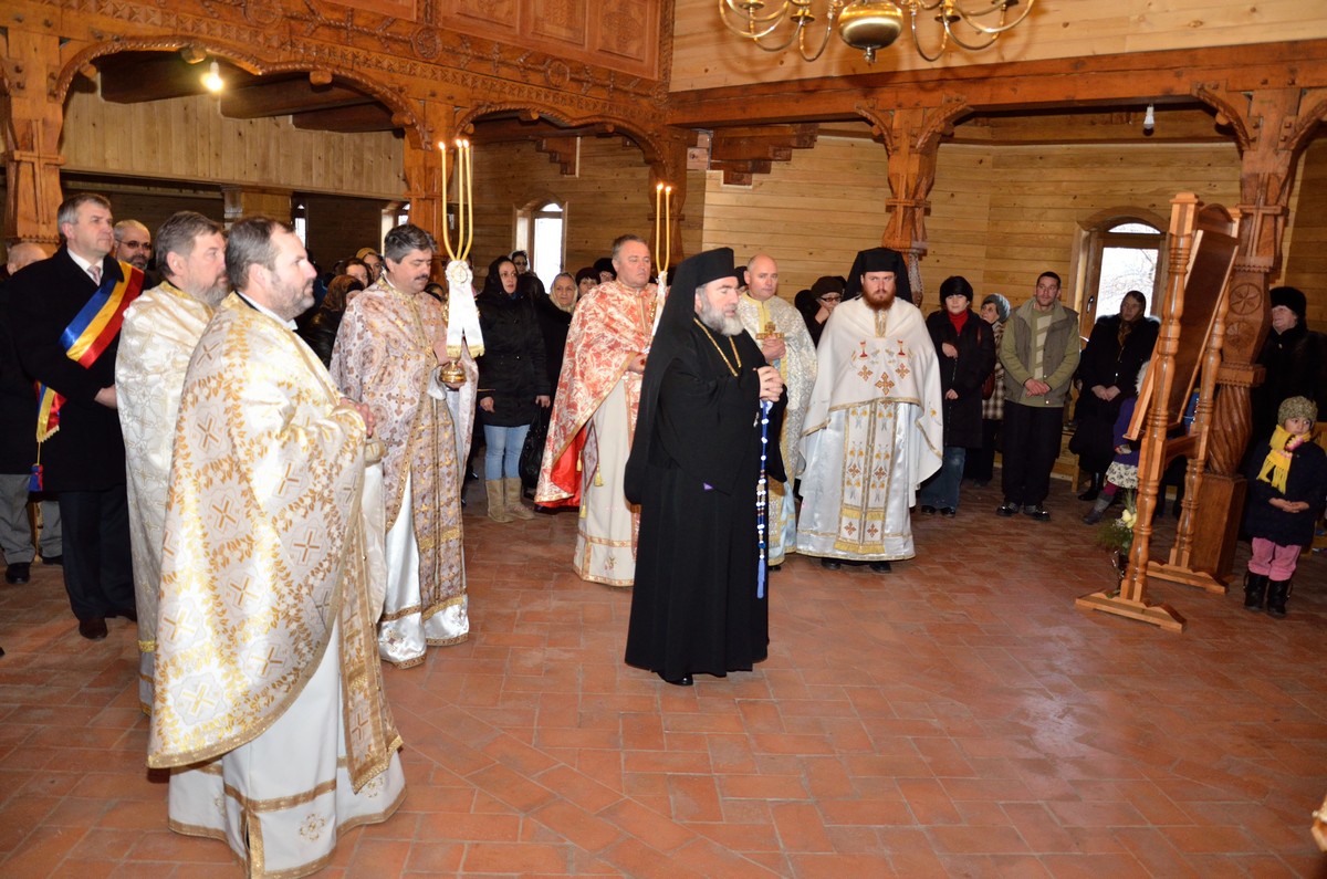 Sfinţirea Apei celei Mari în oraşul Comăneşti