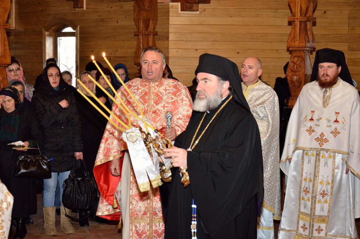 Sfinţirea Apei celei Mari în oraşul Comăneşti