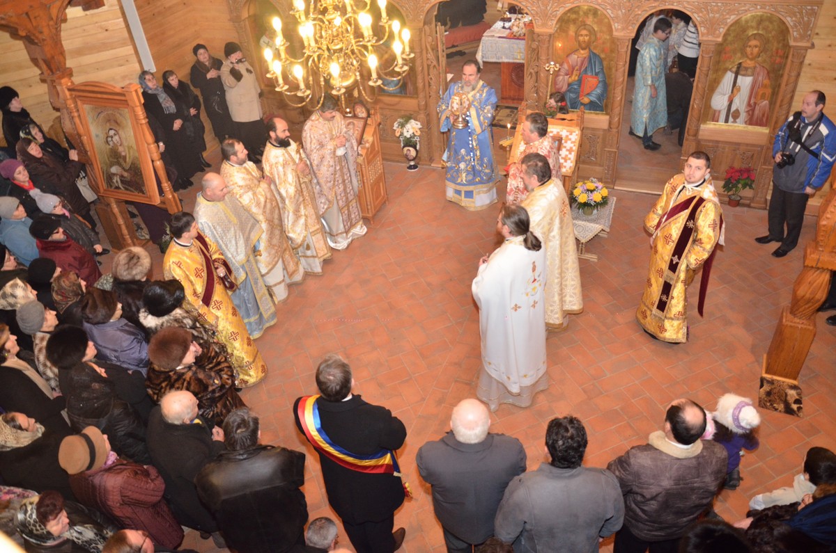 Sfinţirea Apei celei Mari în oraşul Comăneşti