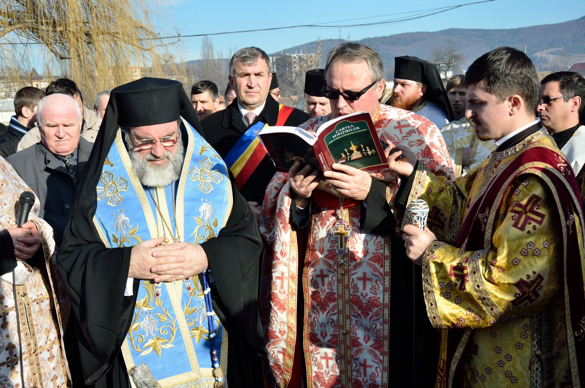 Sfinţirea Apei celei Mari în oraşul Comăneşti