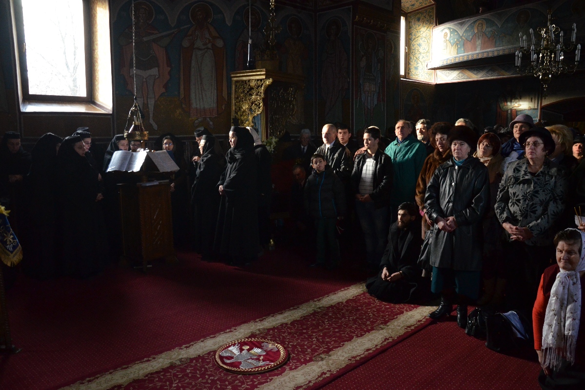 IPS Mitropolit Teofan, prezent la hramul Mănăstirii Copou