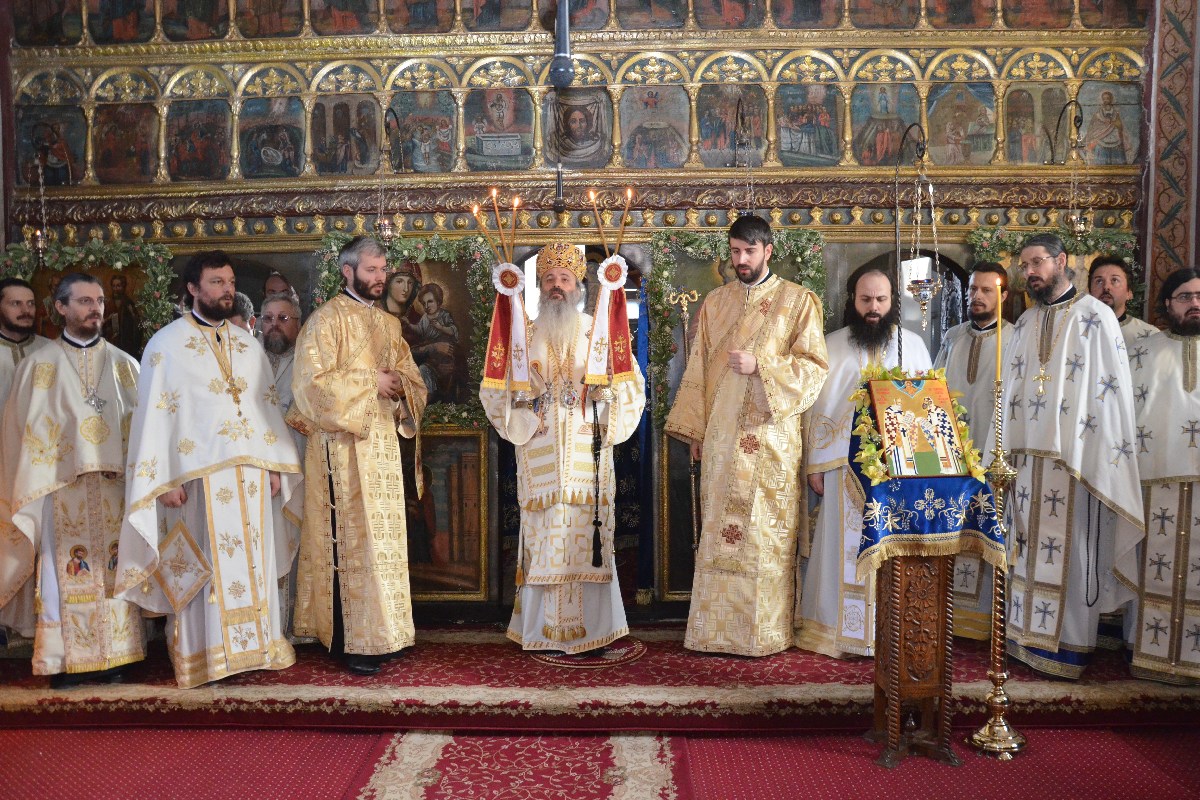 IPS Mitropolit Teofan, prezent la hramul Mănăstirii Copou
