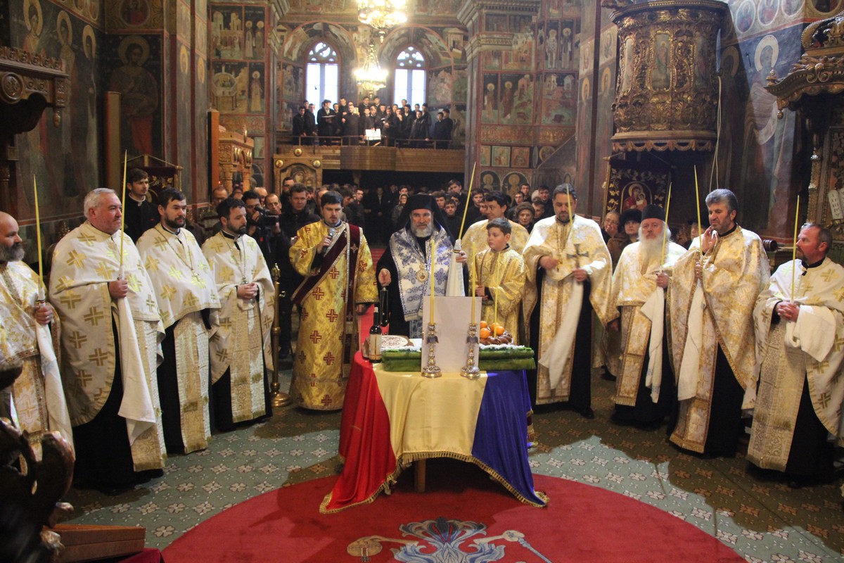 Omagiu lui Eminescu la Roman