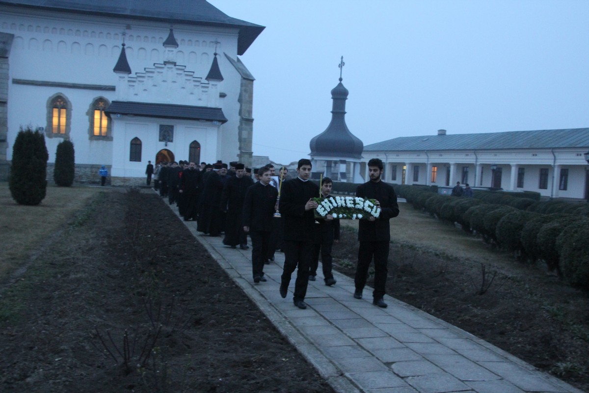 Omagiu lui Eminescu la Roman