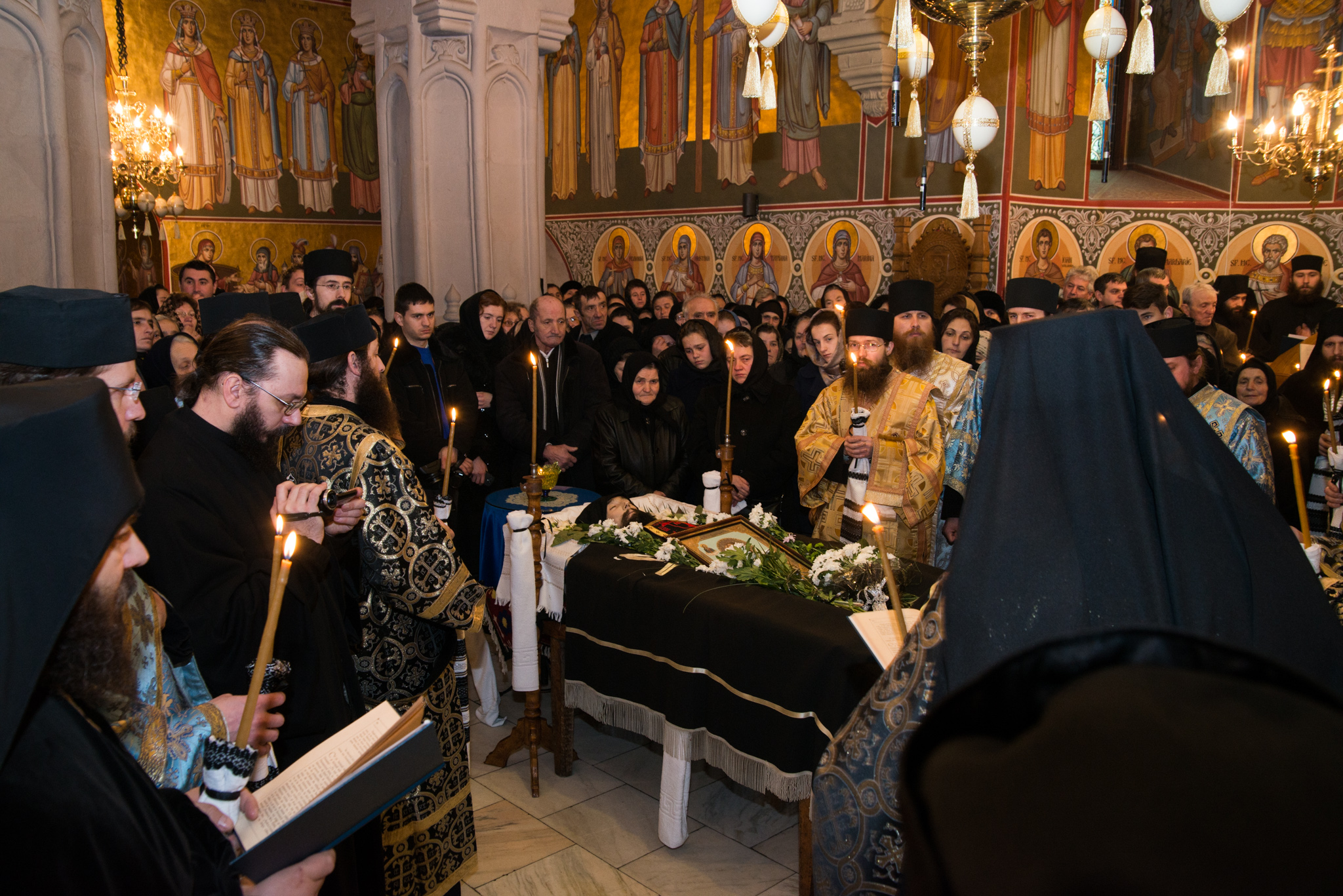 Părintele Serafim de la Putna: în suferință cu Dumnezeu și acum alături de El