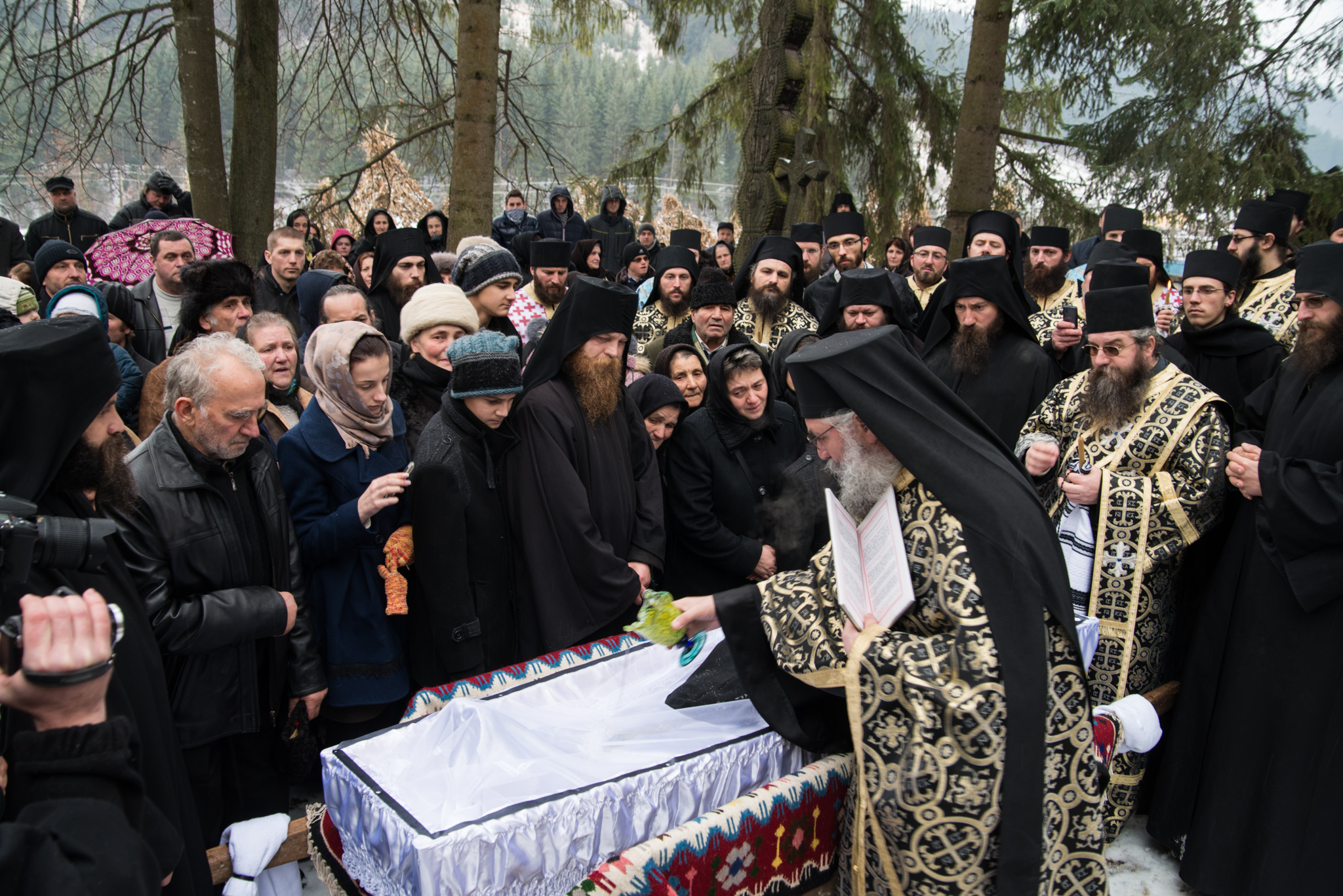 Părintele Serafim de la Putna: în suferință cu Dumnezeu și acum alături de El