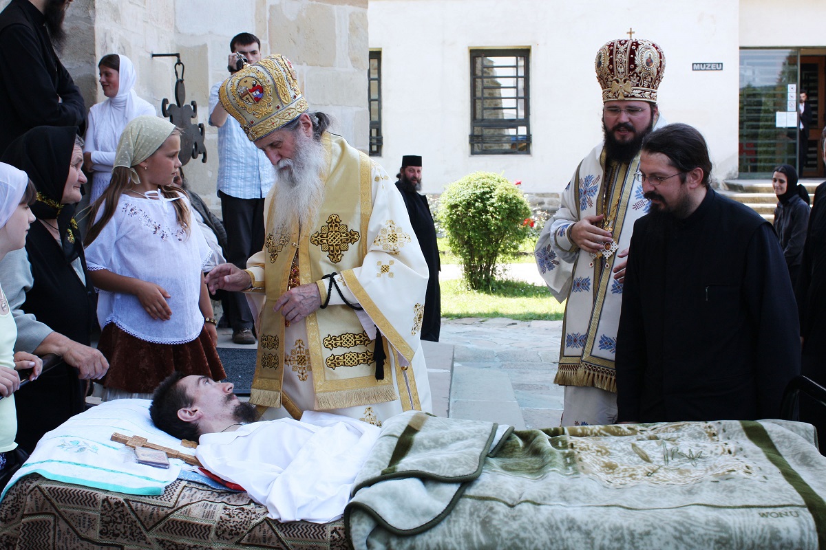 Părintele Serafim de la Putna: în suferință cu Dumnezeu și acum alături de El