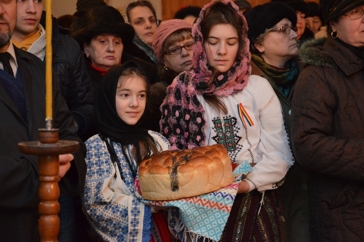 „Cel care nedreptăţeşte pe alţii e un om mic în ochii lui Dumnezeu“ „Cel care nedreptăţeşte pe alţii e un om mic în ochii lui Dumnezeu“