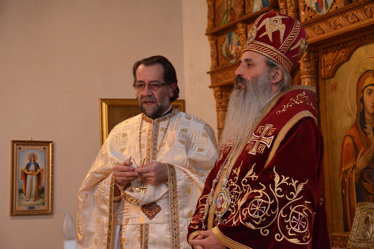 IPS Teofan alături de pr. paroh Gheorghe Popârda „Cel care nedreptăţeşte pe alţii e un om mic în ochii lui Dumnezeu“