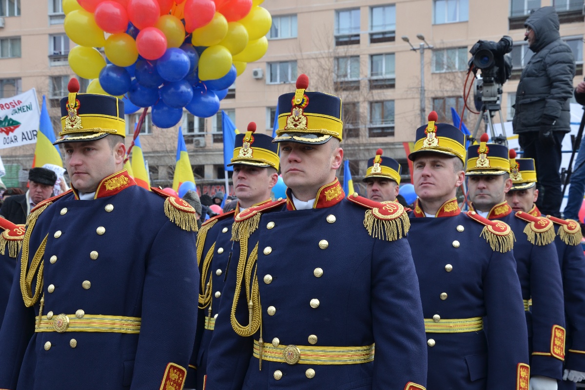 IPS Teofan: „Dumnezeu și familia sunt adevărurile  fundamentale ce ajută o națiune să ființeze și să viețuiască”