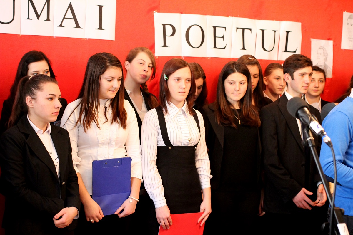 „Numai Poetul…”, la Seminarul Teologic Liceal „Sf. Ioan Iacob” din Dorohoi