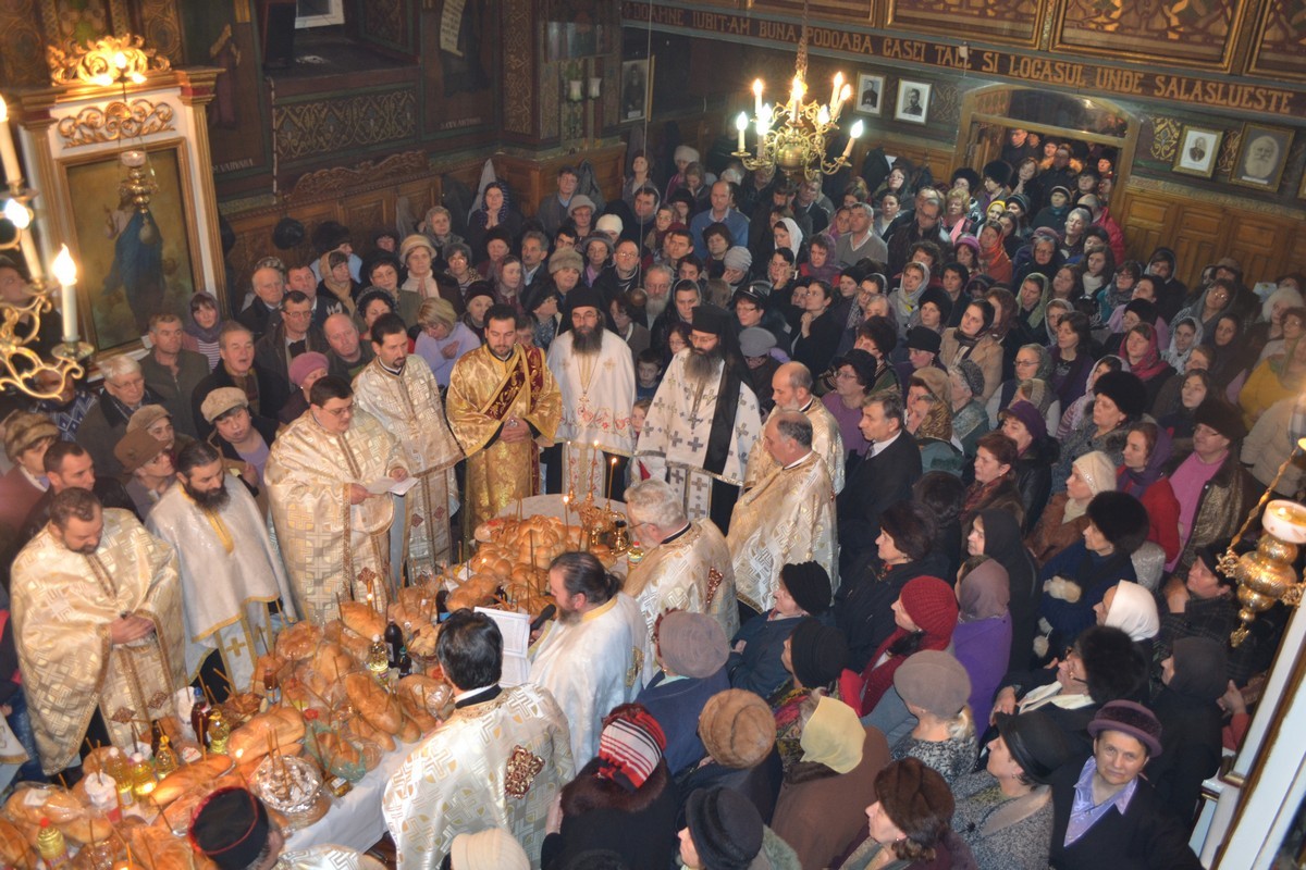 Sfântul Ioan Botezătorul, cinstit la Piatra Neamţ Sfântul Ioan Botezătorul, cinstit la Piatra Neamţ