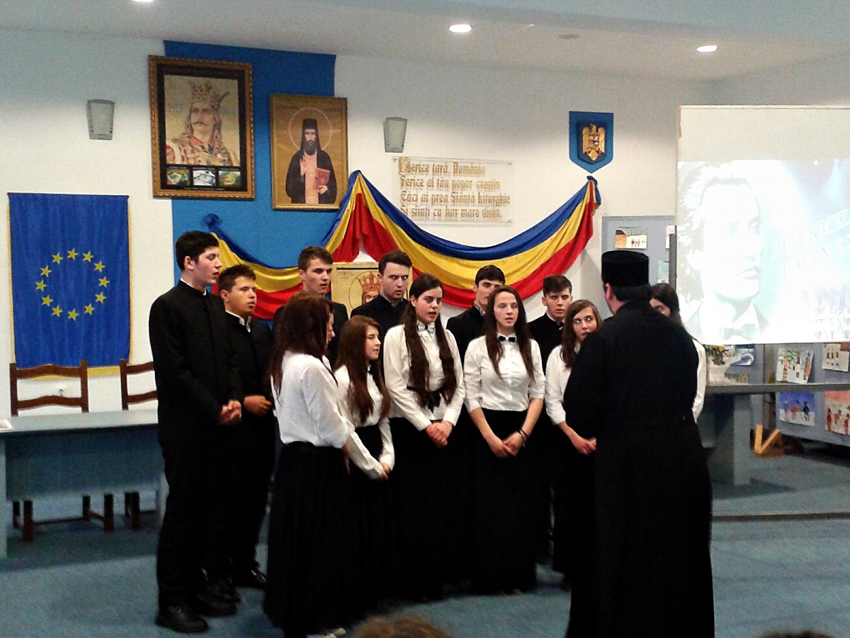 Omagierea lui Mihai Eminescu la Seminarul Teologic de la Mănăstirea Neamț