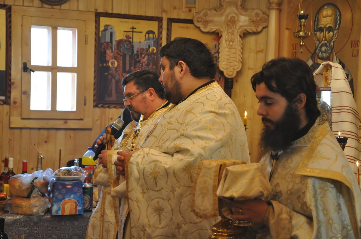 Sărbătoare la biserica pompierilor din Câmpulung Moldovenesc