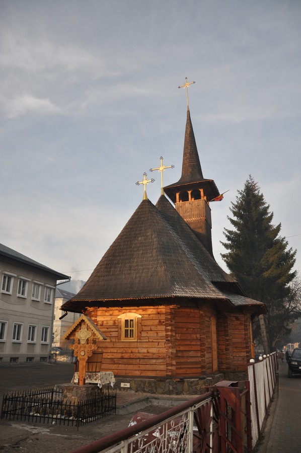 Sărbătoare la biserica pompierilor din Câmpulung Moldovenesc