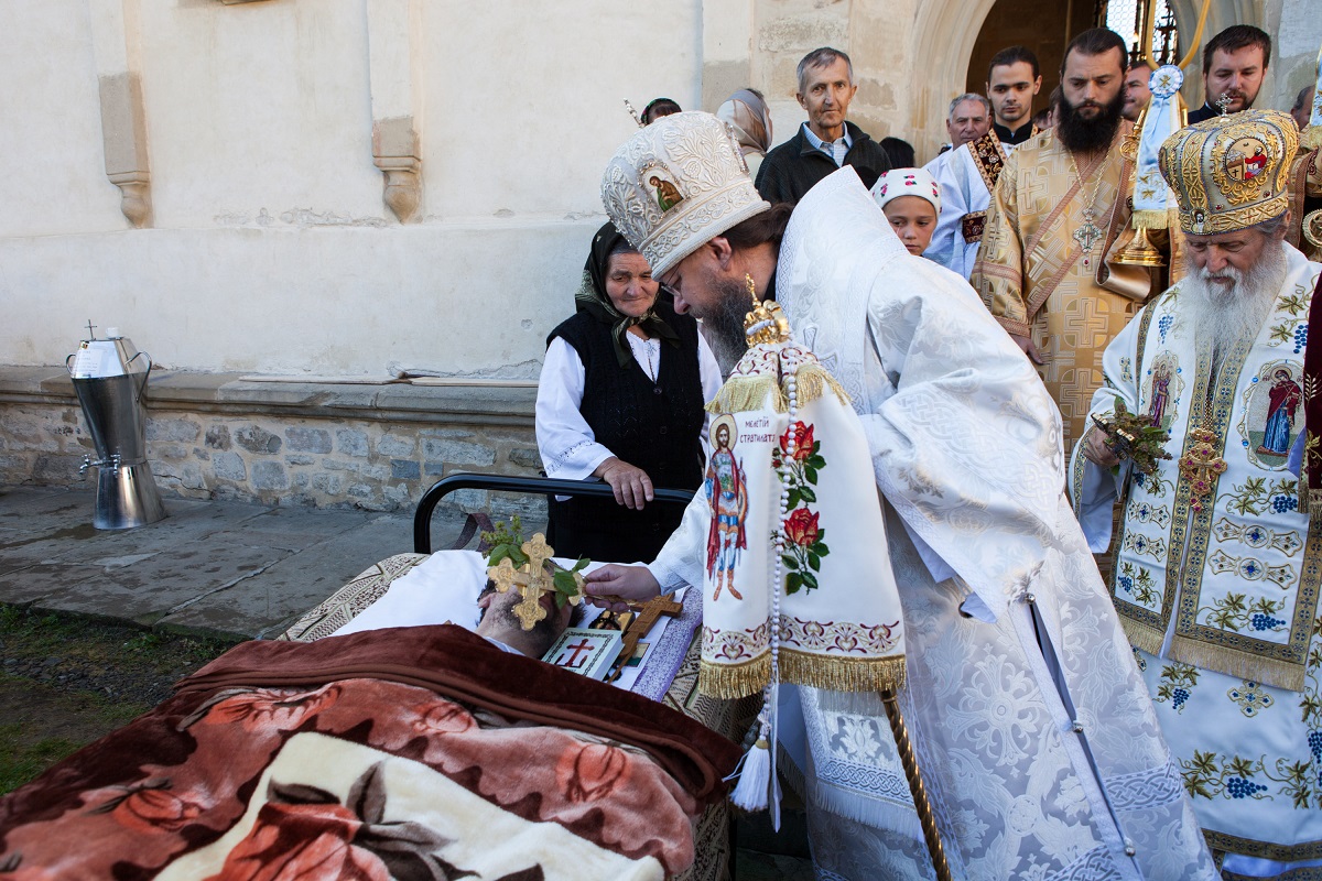 Părintele Serafim de la Putna: în suferință cu Dumnezeu și acum alături de El