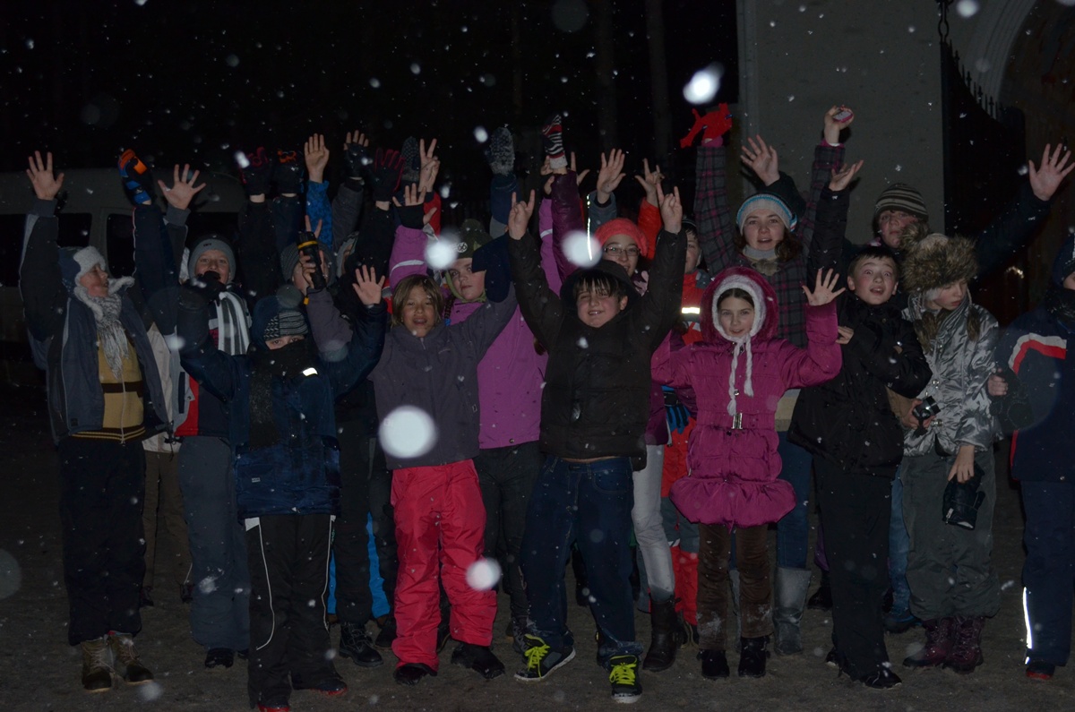Tabăra de iarnă „Floare de colţ-Durău” 2013 – Tinereţe şi bucurie