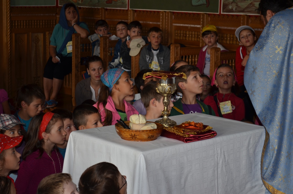 Tabăra de iarnă „Floare de colţ-Durău” 2013 – Tinereţe şi bucurie