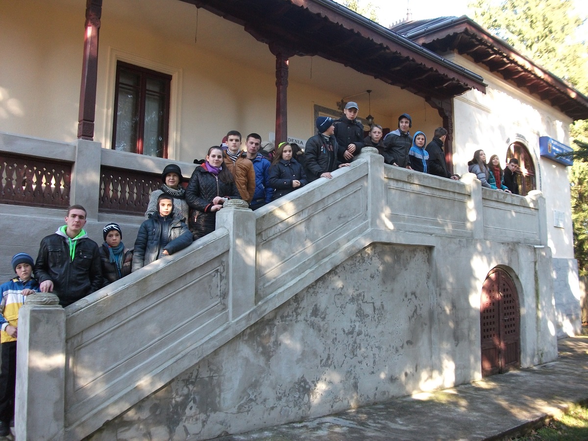 Tabăra „Dezvoltarea performanţelor la copii“, la Seminarul Teologic de la Mănăstirea Neamţ