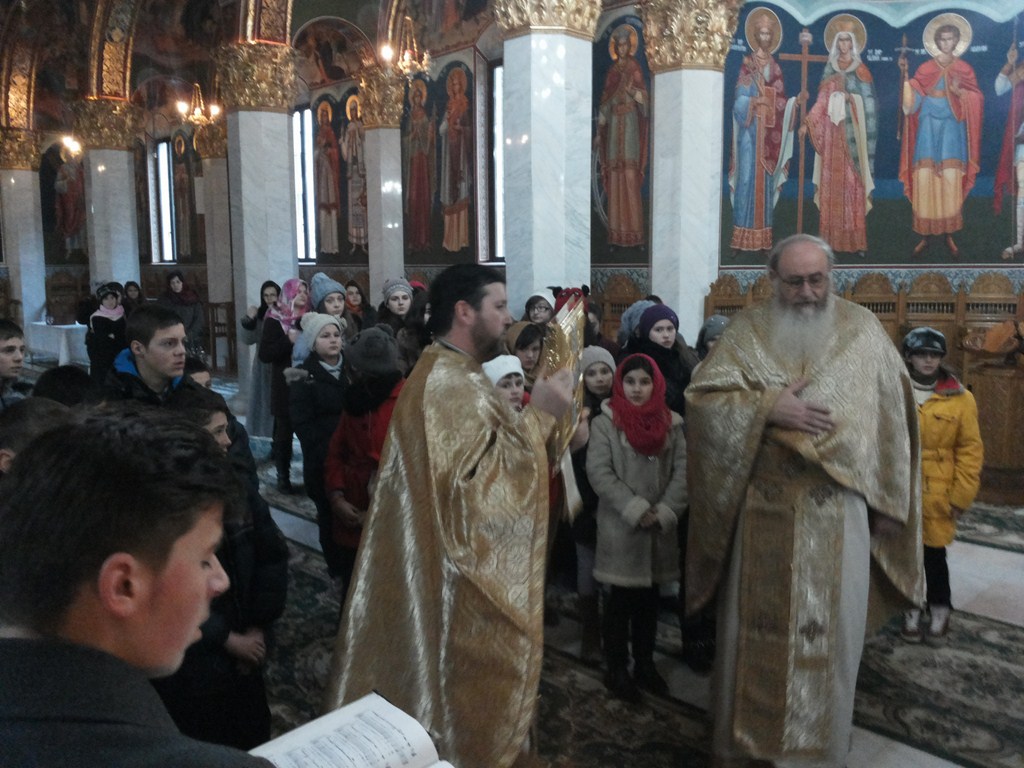 Tabăra „Dezvoltarea performanţelor la copii“, la Seminarul Teologic de la Mănăstirea Neamţ