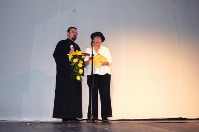 Marele poet Mihai Eminescu, evocat în Arhiepiscopia Timişoarei Marele poet Mihai Eminescu, evocat în Arhiepiscopia Timişoarei