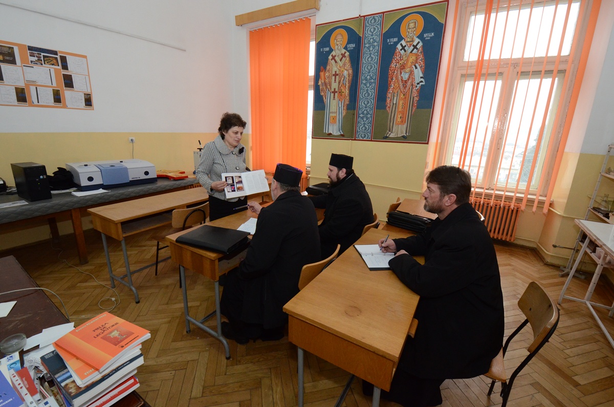 „Mesajul Scripturii conţine imagini vizuale şi naşte reprezentări iconografice deosebite”