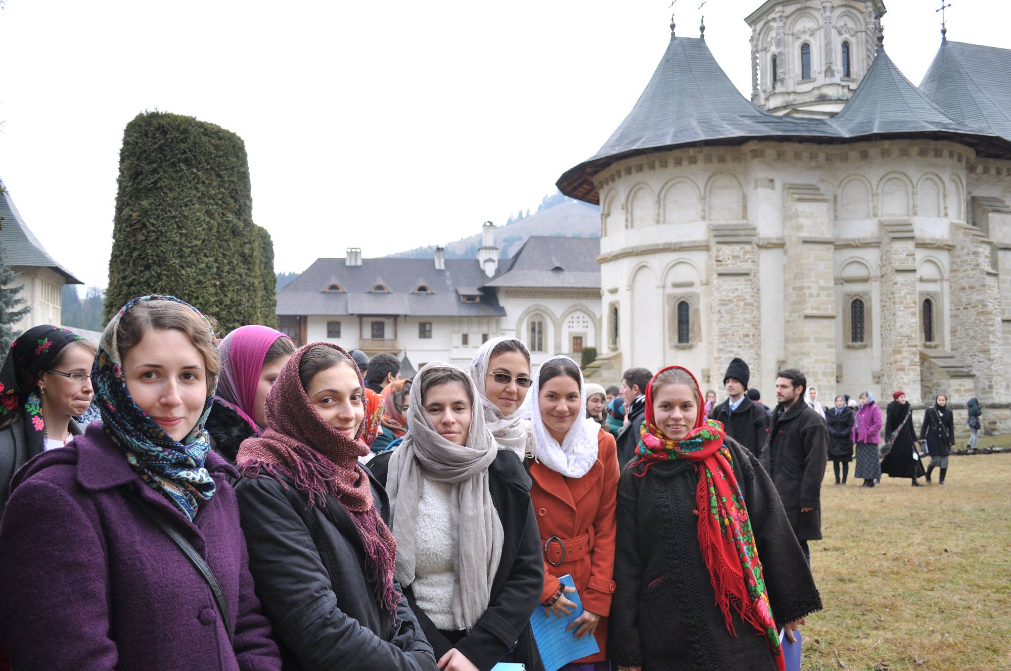 Cu dragoste, pentru toți tinerii