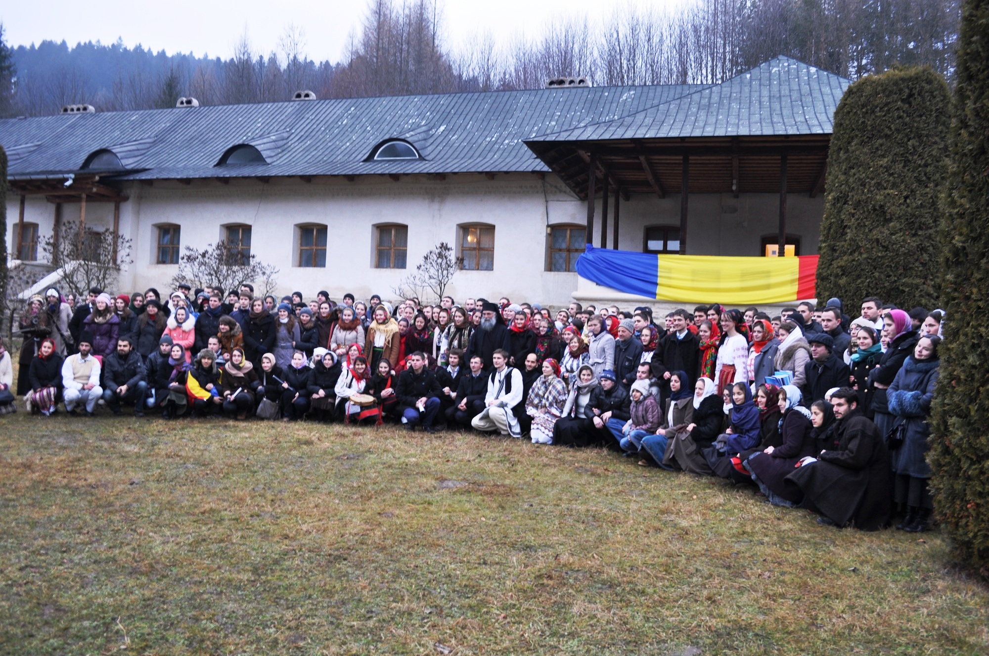 Cu dragoste, pentru toți tinerii Cu dragoste, pentru toți tinerii