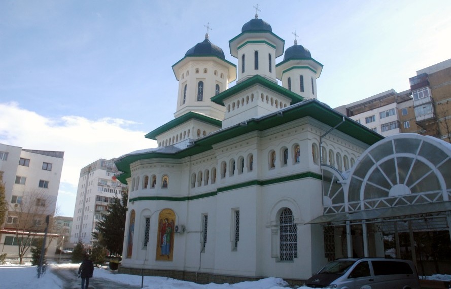 Duminica ceaiului cald la parohia „Sfântul Gheorghe” din Bacău